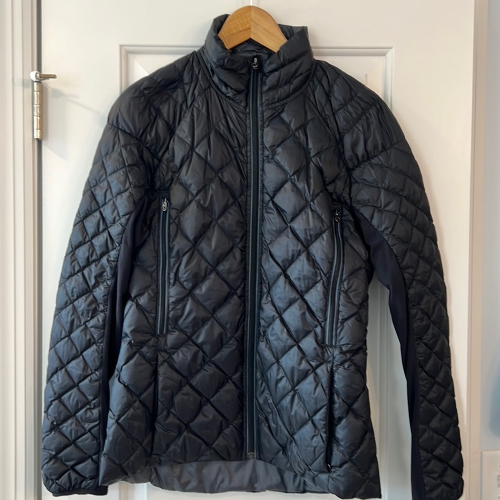 Lululemon Run: Turn Around Jacket